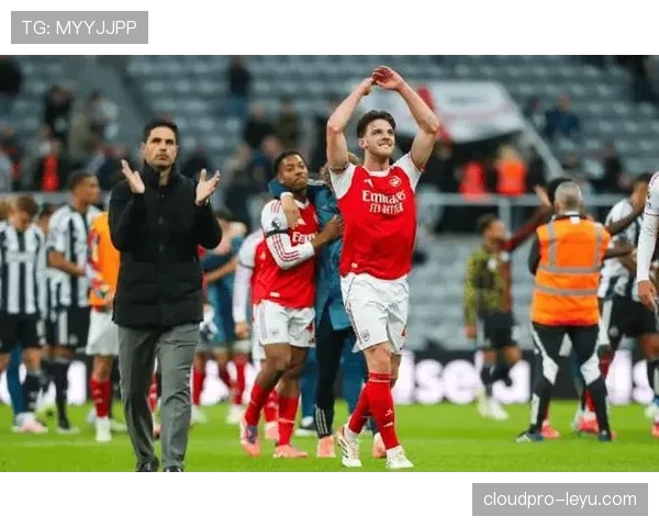 赖斯华丽转身，全能领袖闪耀赛场