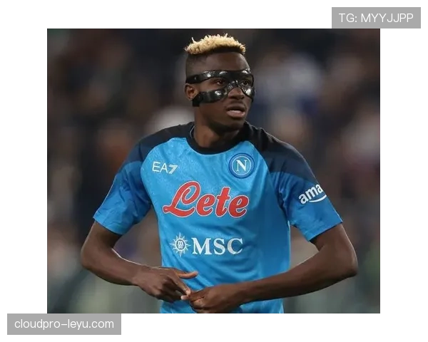 奥斯梅恩：那不勒斯队旗帜