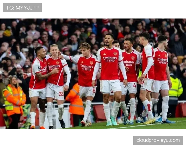 阿森纳争冠路上的隐患：战术依赖与阵容深度危机