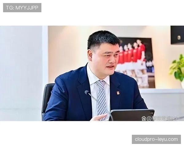 姚明家里那车库跟展厅似的，这日子谁顶得住啊？