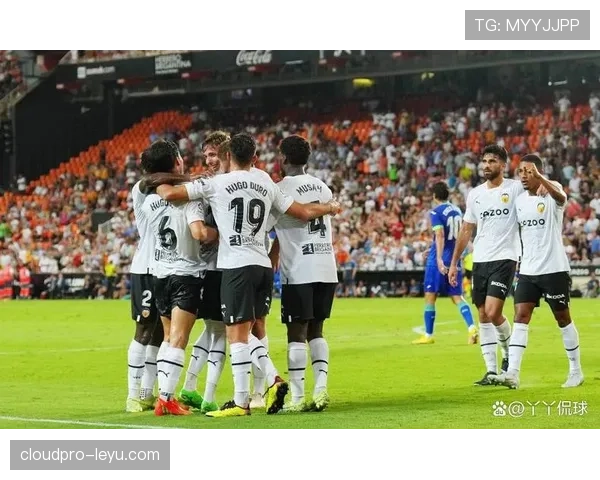 瓦伦西亚传统强队光环消退，对西甲竞争格局与球队定位带来长期影响